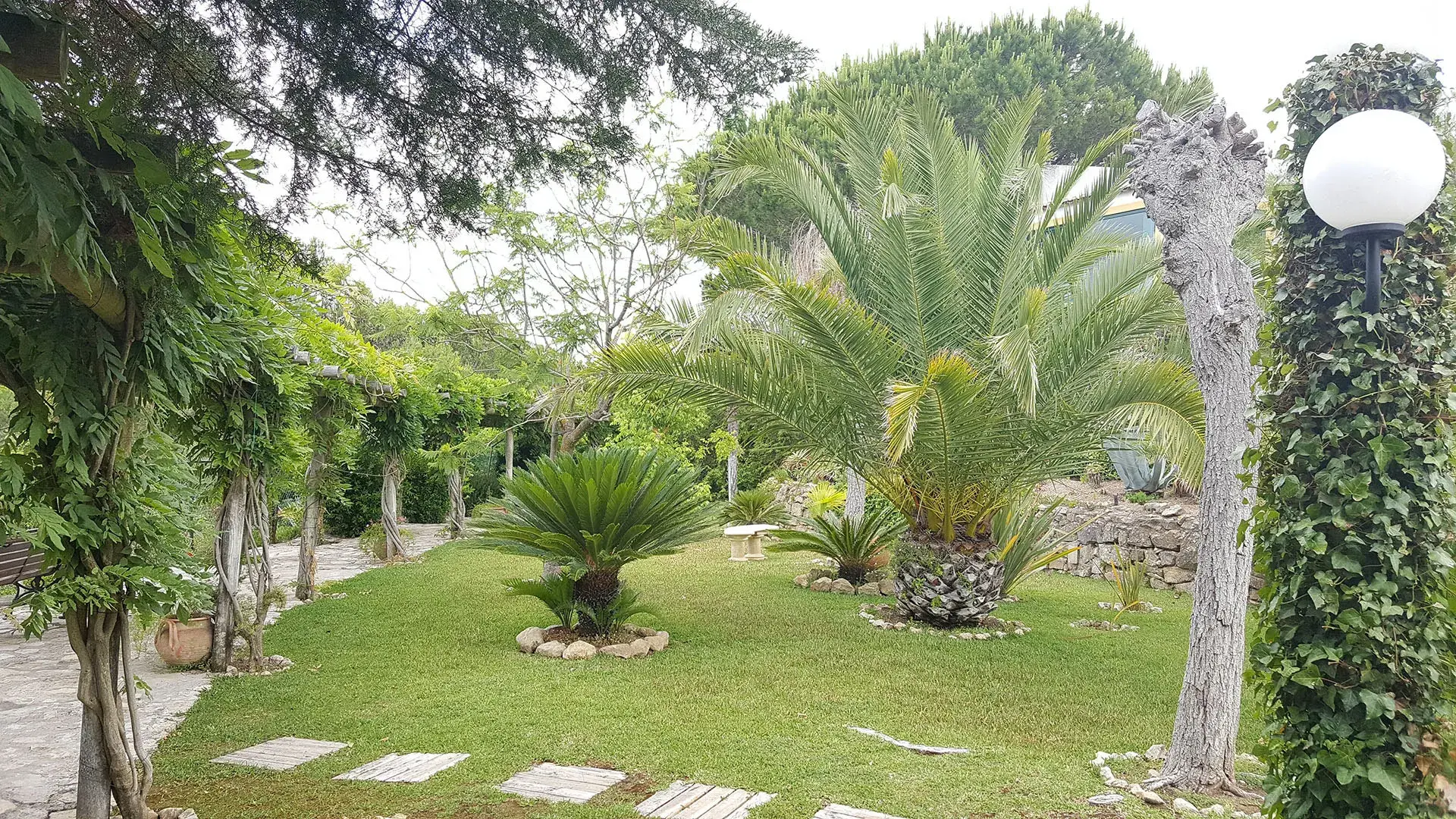 Venus of Lisbon - <span class="text-highlight">Garden's</span> Venus - photo-08