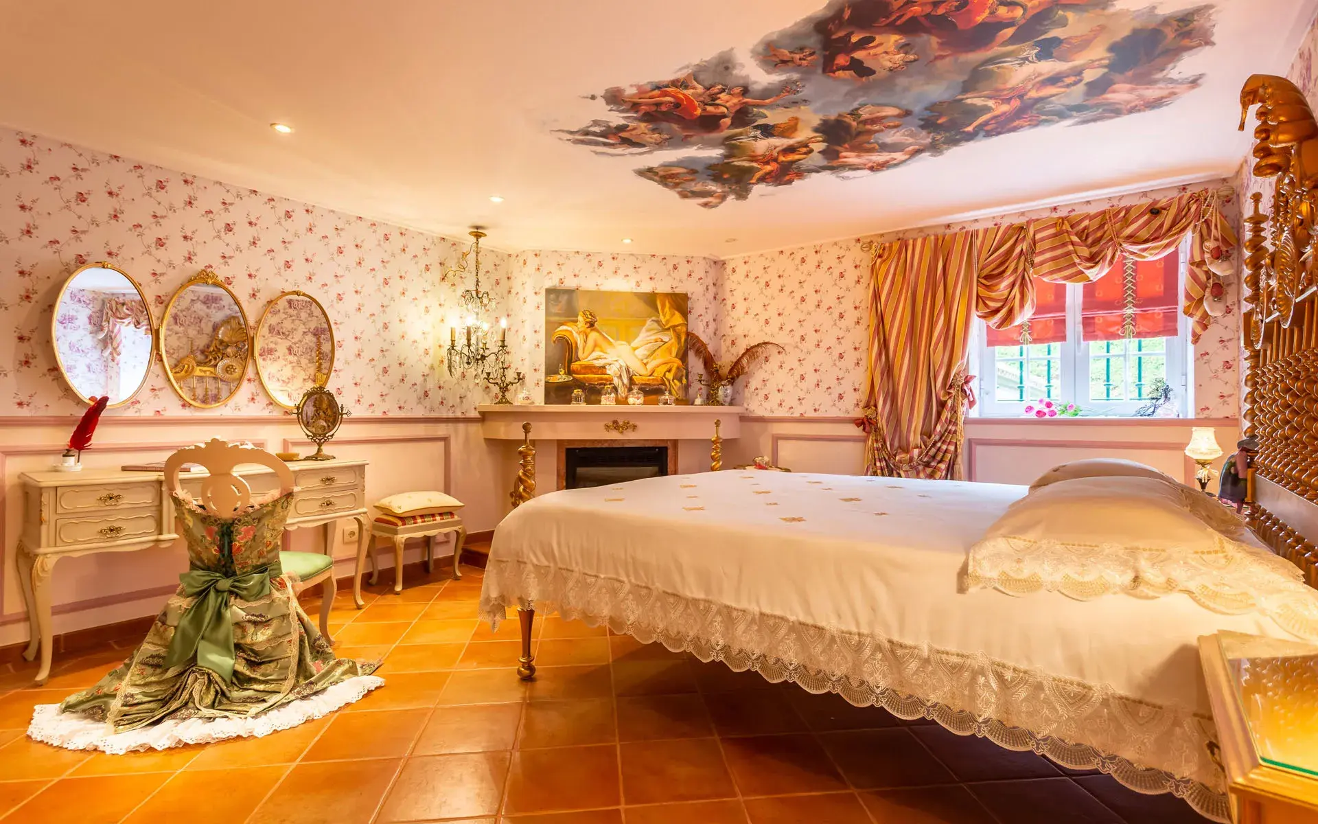 Pompadour Room
